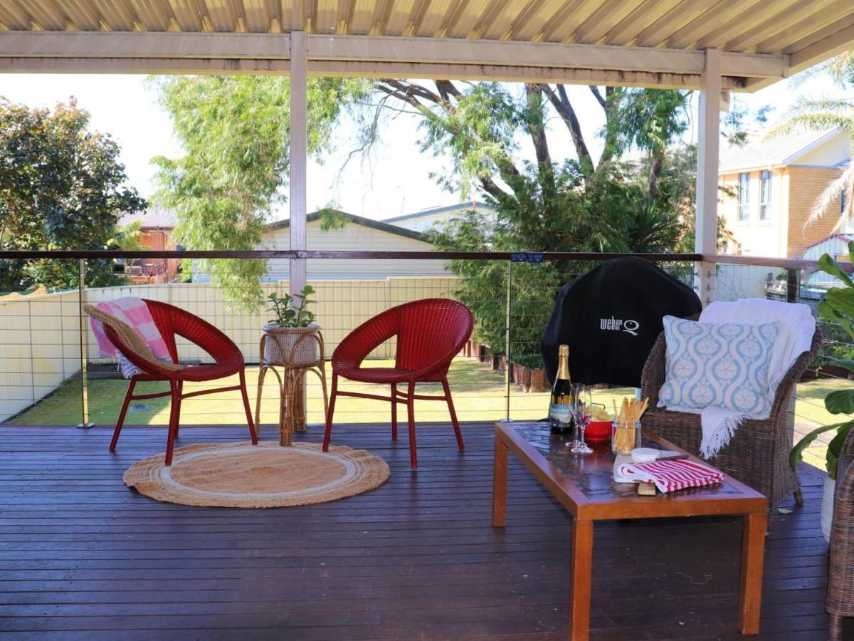 Fingal Beach Shack Fingal Bay Exterior photo